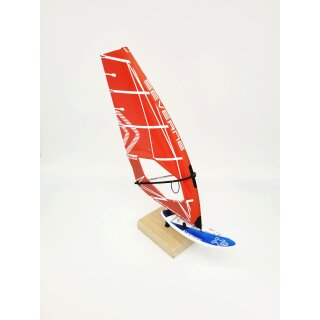Modell - Severne Blade red mit Starboard Ultrakode blue/white